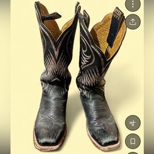 HYER LEAWOOD STYLE # HW42007 SIZE 9B BLACK COWHIDE LEATHER CUTTER TOE BOOTS